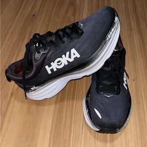 hoka one one bondi 8 running shoes women’s size 9 B black/white